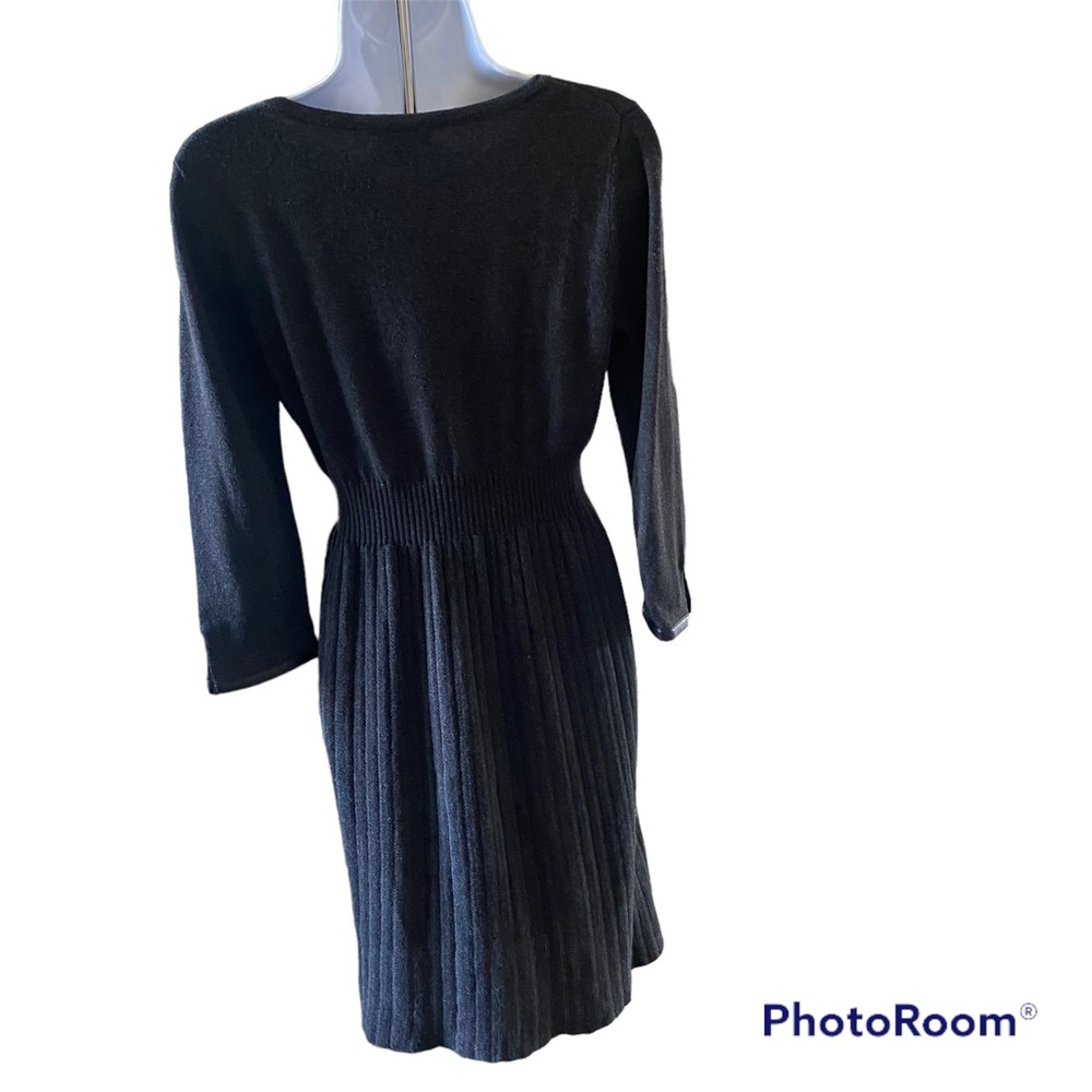Neiman Marcus, Gray sweater dress, Size Small with faux leather trim at cuffs - Picture 5 of 9